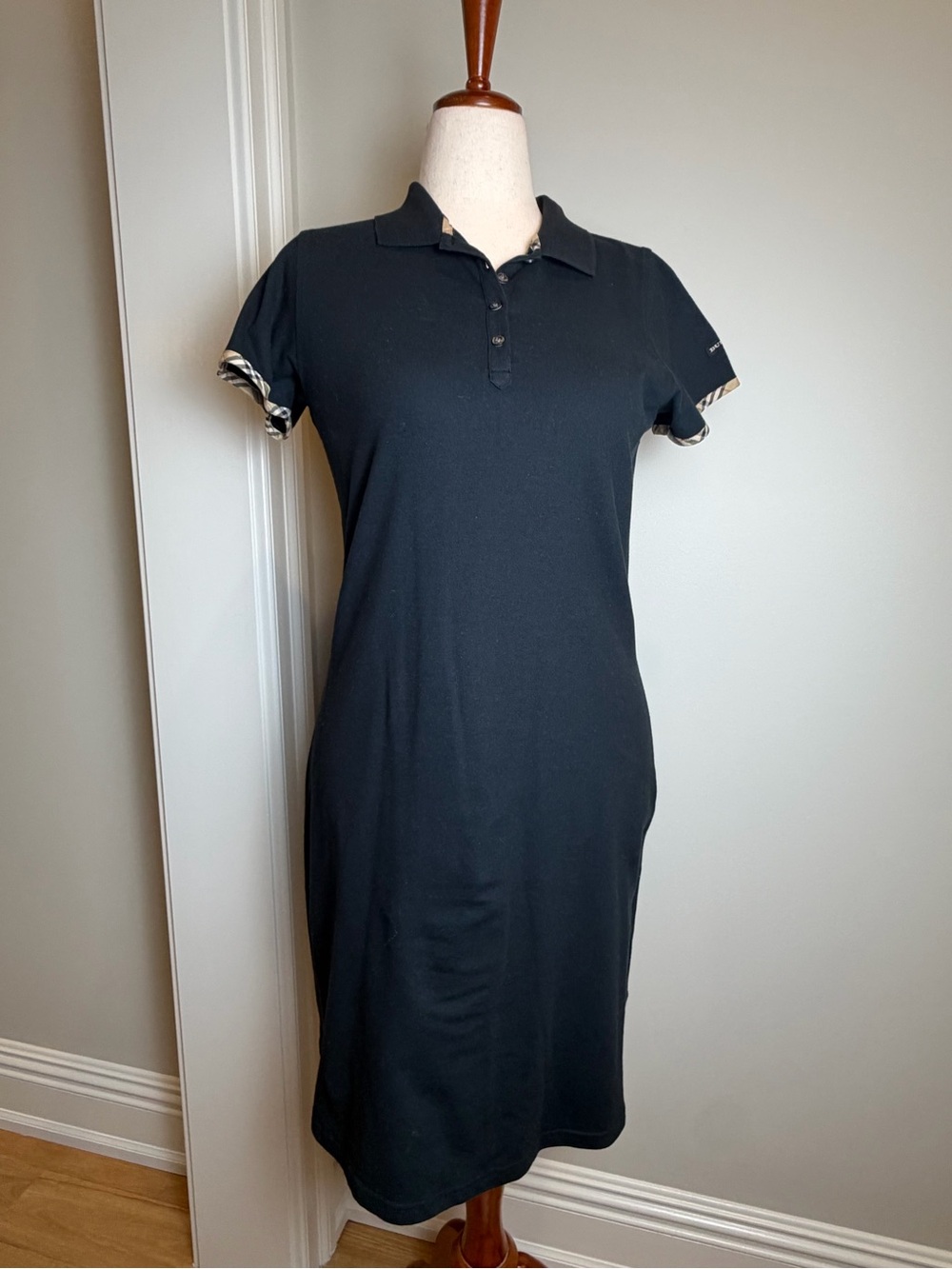 Vintage Size L Burberry Black Polo Dress with Iconic Check Trim